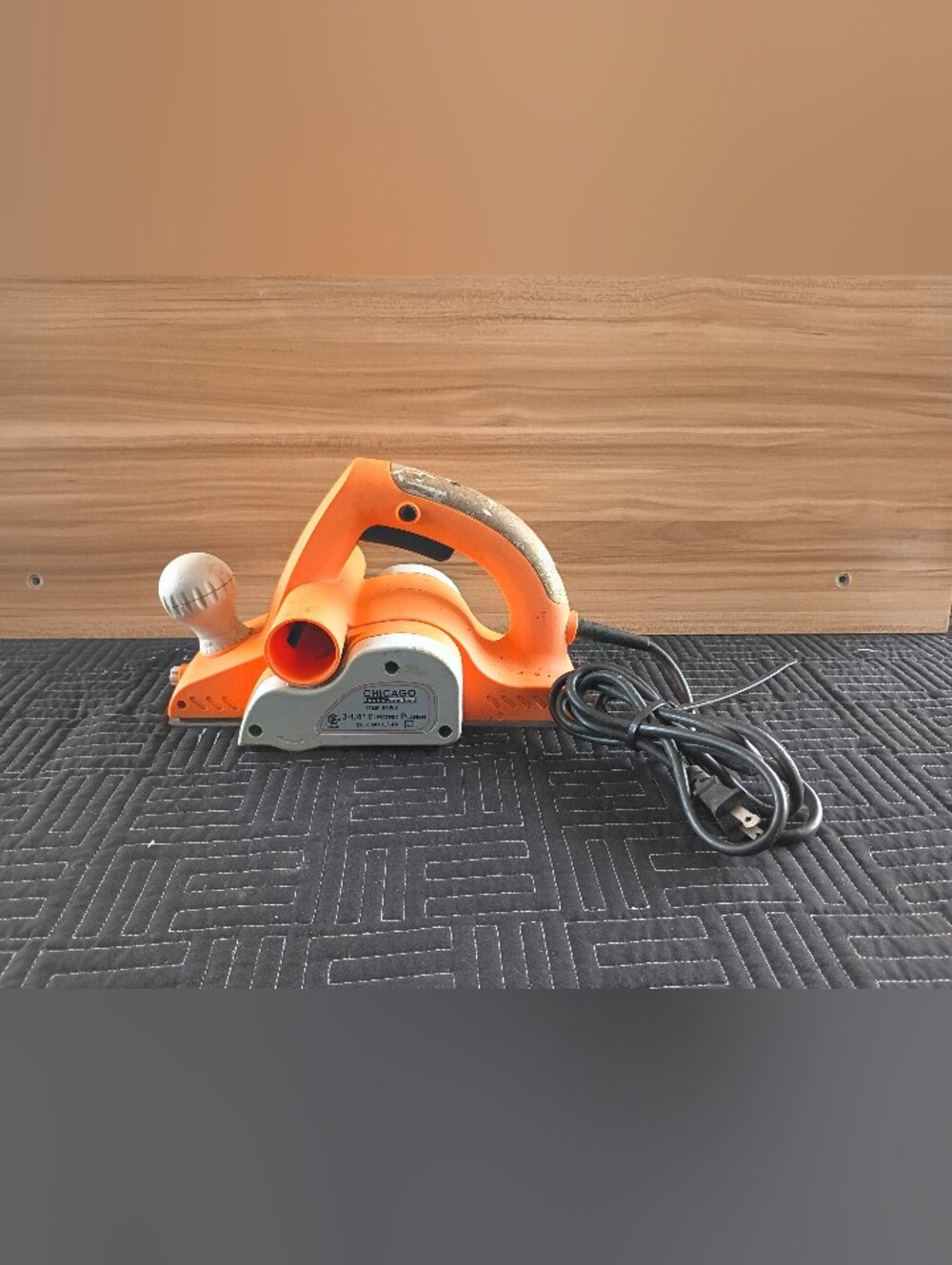 Chicago Electric Power Tools 3-1/4" electric planer